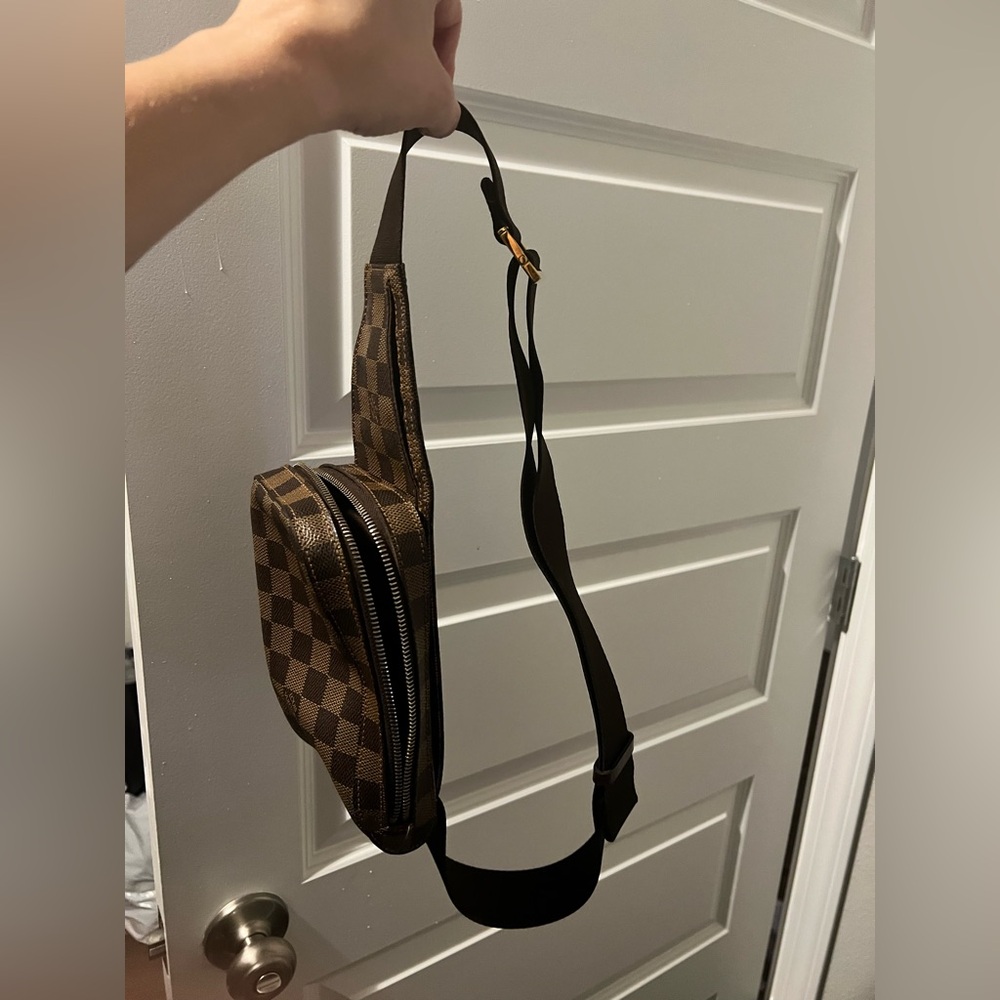 Louis Vuitton Damier Ebene Crossbody bag - Picture 7 of 9